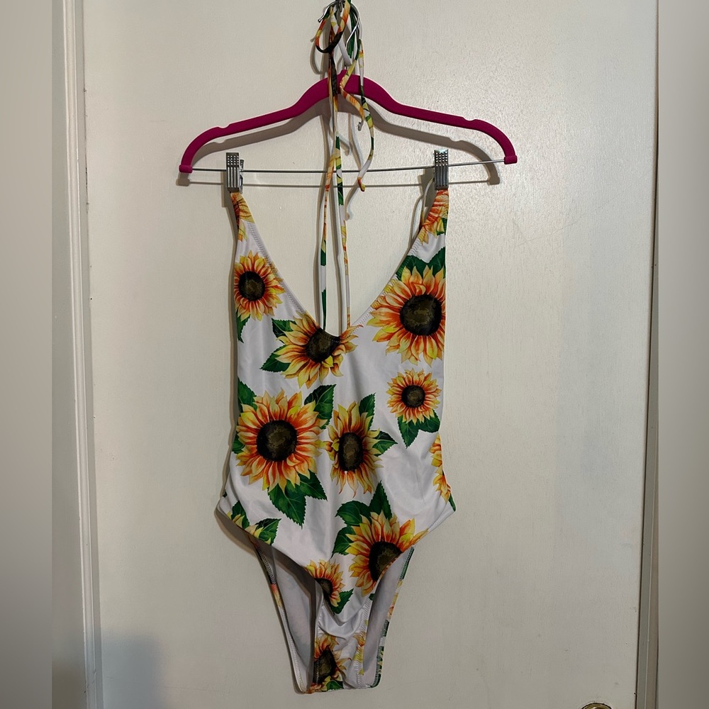 Zaful Sunflower Print One-Piece Swimsuit